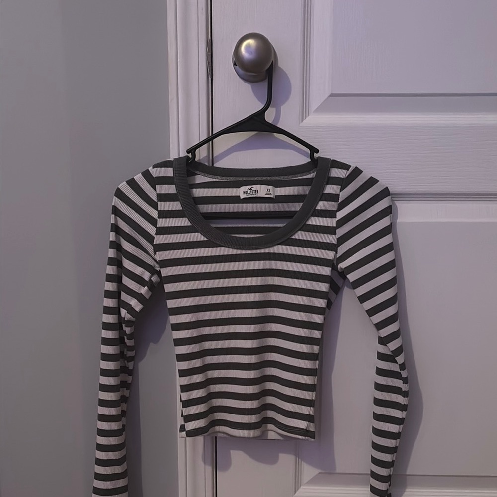 Hollister Sage green and White Ribbed Fitted Long Sleeve Blouse